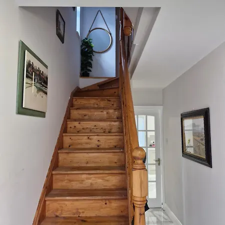 Bellmullet, Waterside Townhouse Affittacamere