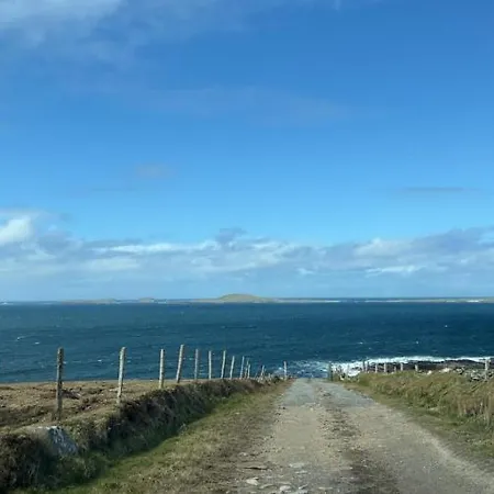 Bellmullet, Waterside Townhouse *